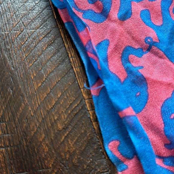 Lilly Pulitzer Elephant Cashmere Scarf - Picture 4 of 6